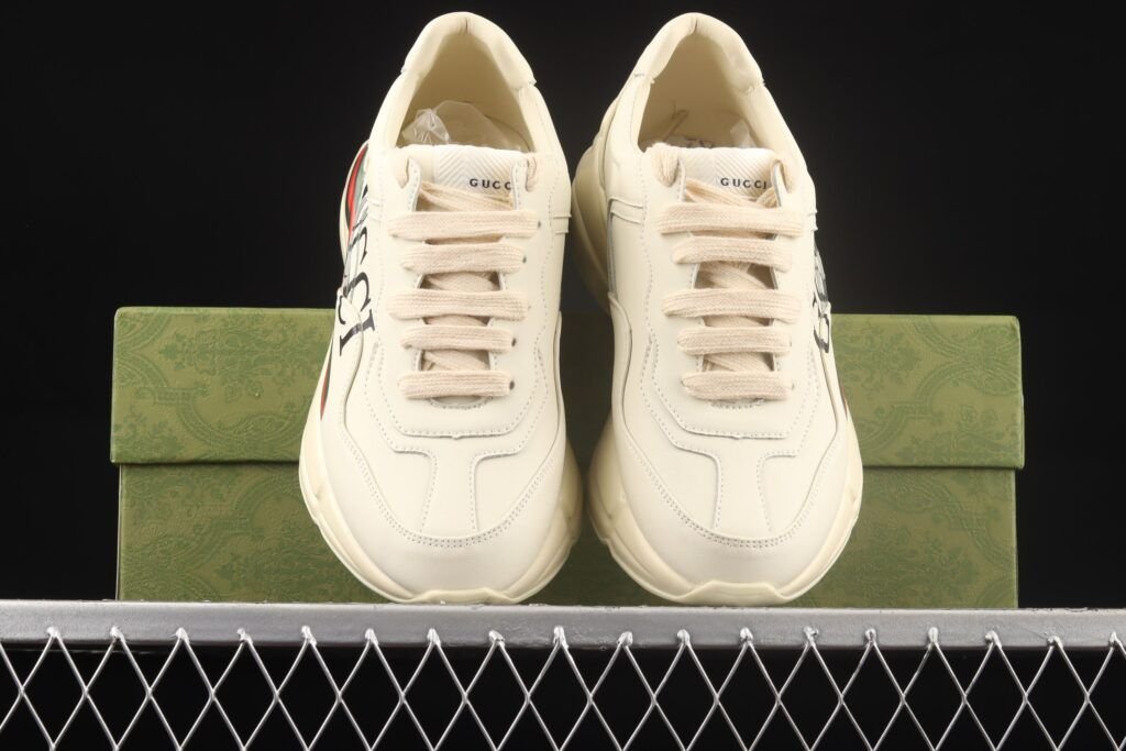 Zapatillas Gucci Daddy 5D Leather Horned V Zapatillas de Mujer Zapatillas Gucci Daddy 5D Leather Horned V