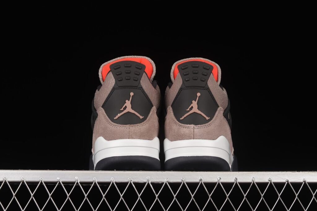 Air Jordan 4 Retro Taupe Haze Zapatillas de Hombres Air Jordan 4 Retro Taupe Haze