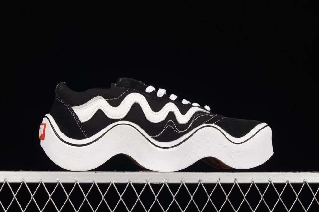 Zapatillas Mschf x Tyga Wavy Baby Vans American Zapatillas de Hombres Zapatillas Mschf x Tyga Wavy Baby Vans American