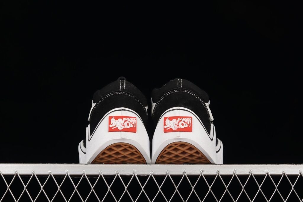 Zapatillas Mschf x Tyga Wavy Baby Vans American Zapatillas de Hombres Zapatillas Mschf x Tyga Wavy Baby Vans American