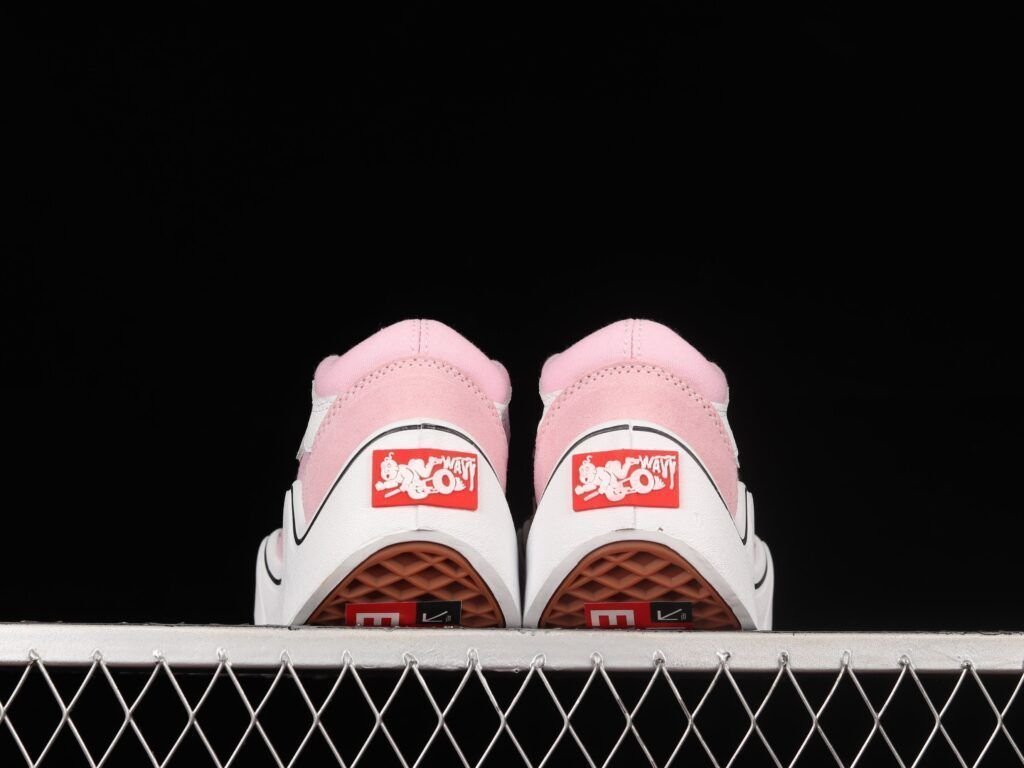 Zapatillas Mschf x Tyga Wavy Bebé Vans American Zapatillas de Mujer Zapatillas Mschf x Tyga Wavy Bebé Vans American