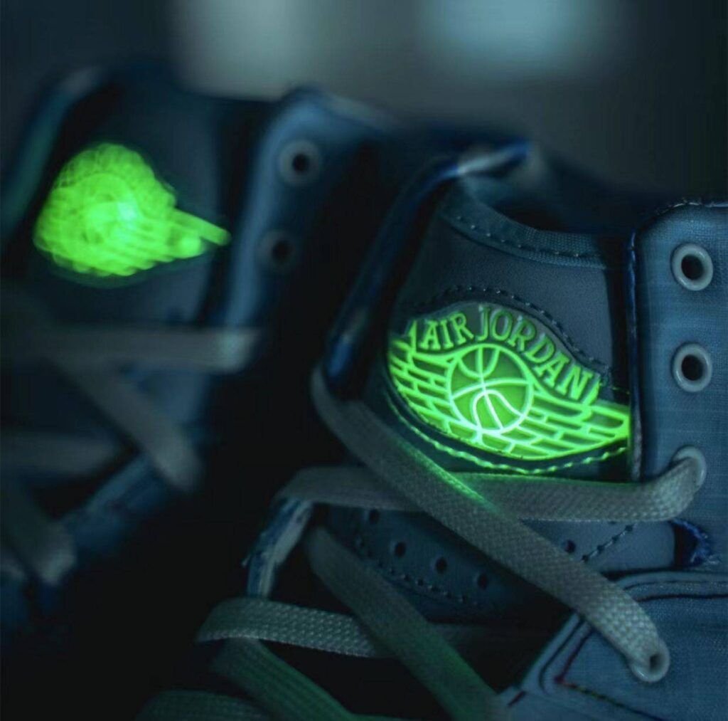 Zapatillas version J Balvin x Air Jordan 2 Zapatillas de Hombres Zapatillas version J Balvin x Air Jordan 2