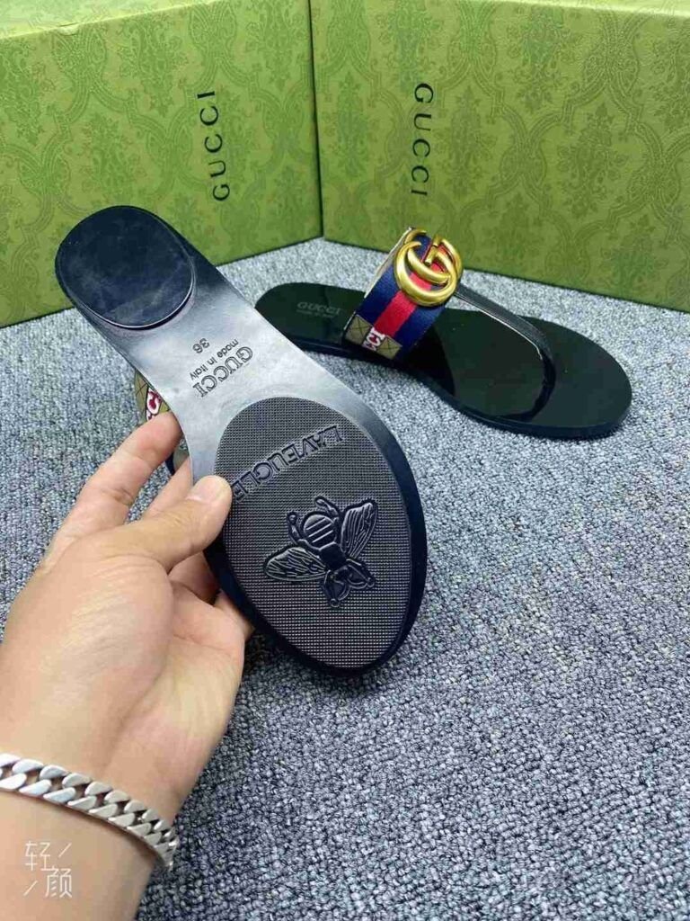 Sandalias G con hebilla Sandalias Sandalias G con hebilla