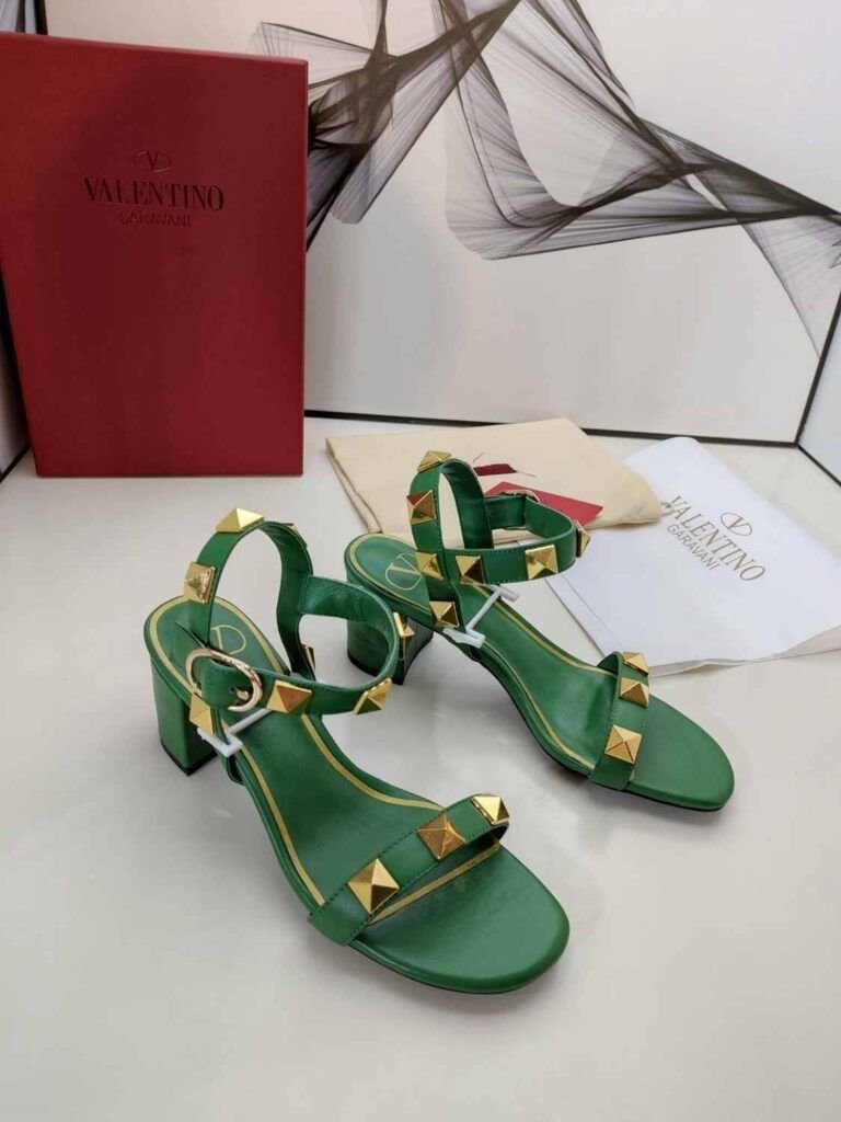 Sandalias a la moda con tacón medio Sandalias Sandalias a la moda con tacón medio