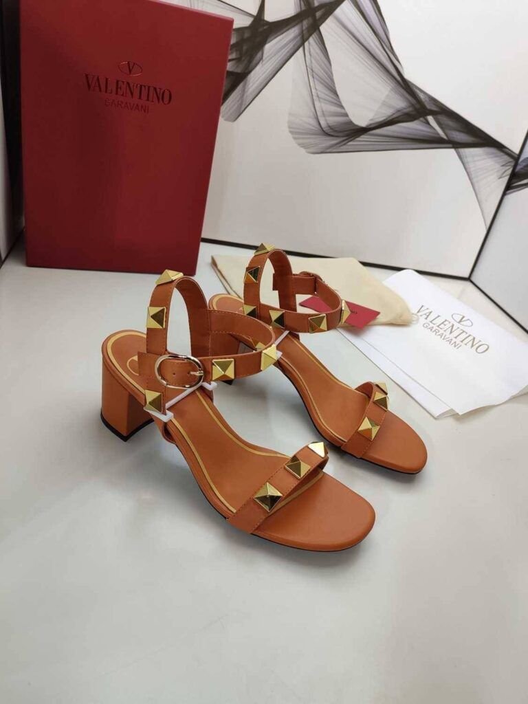 Sandalias a la moda con tacón medio Sandalias Sandalias a la moda con tacón medio