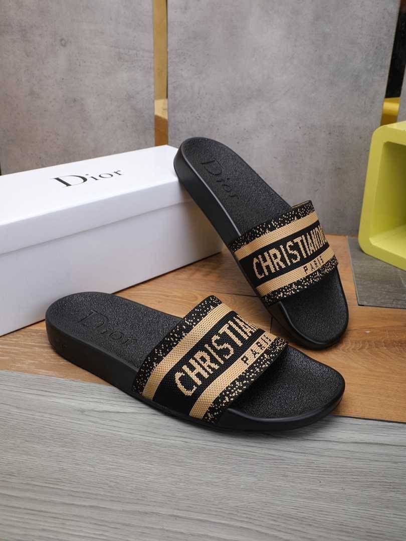 Chanclas a la moda de verano Zapatillas de Hombres Chanclas a la moda de verano