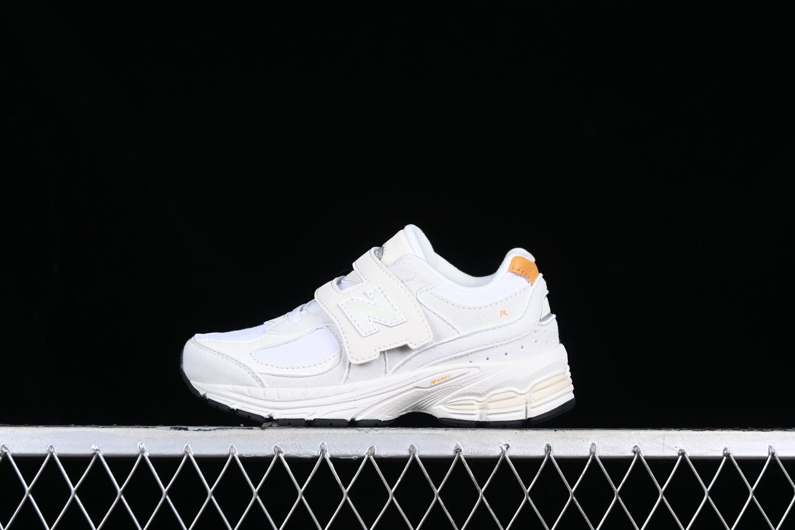 Zapatos para niños New Balance NB 2002R con velcro Zapatos para niños New Balance NB 2002R con velcro