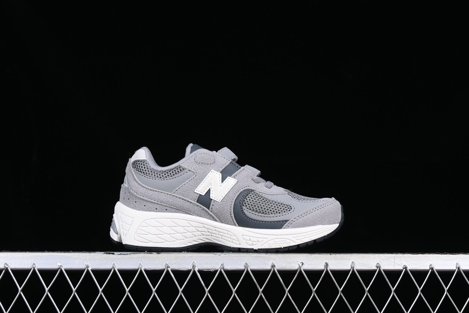 Zapatos para niños New Balance NB 2002R con velcro Zapatos para niños New Balance NB 2002R con velcro