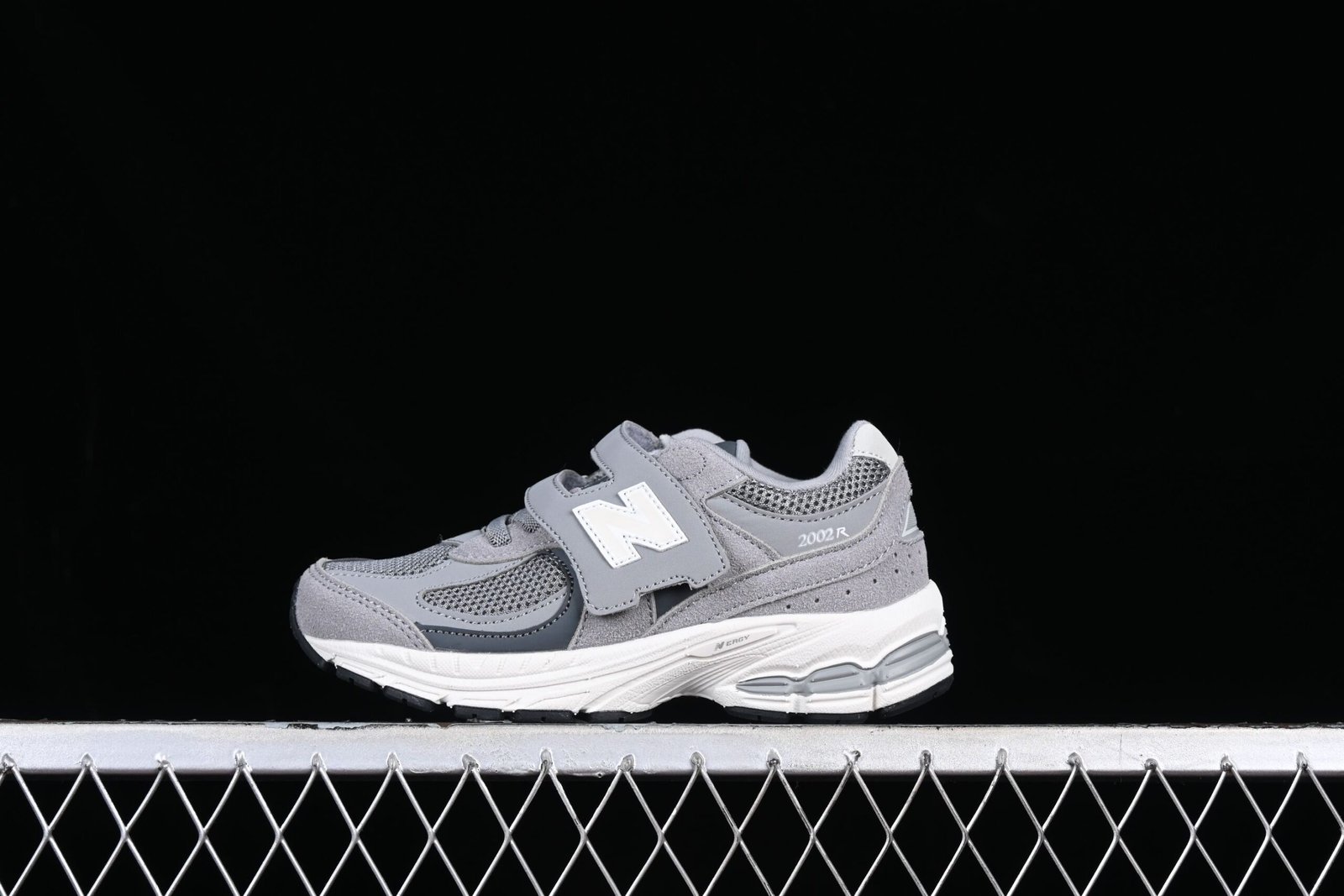 Zapatos para niños New Balance NB 2002R con velcro Zapatos para niños New Balance NB 2002R con velcro