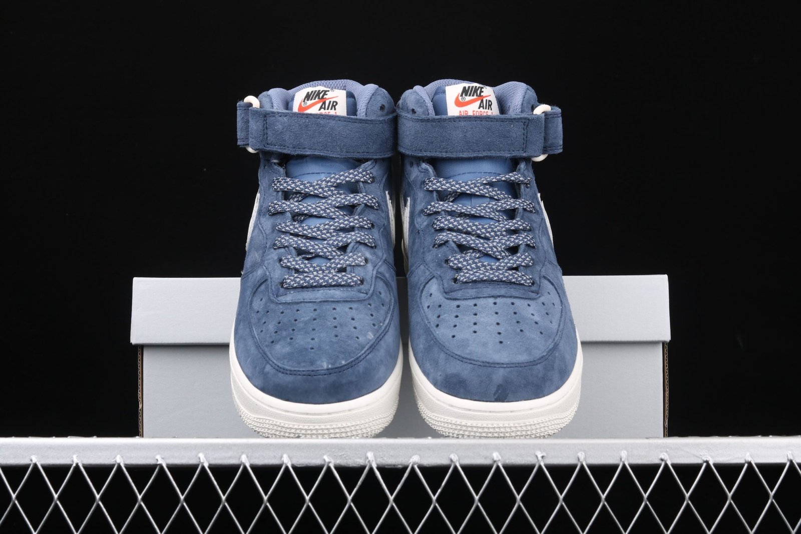 Zapatillas Air Force 1 ‘Mid 07 de Gamuza Zapatillas de Mujer Zapatillas Air Force 1 'Mid 07 de Gamuza