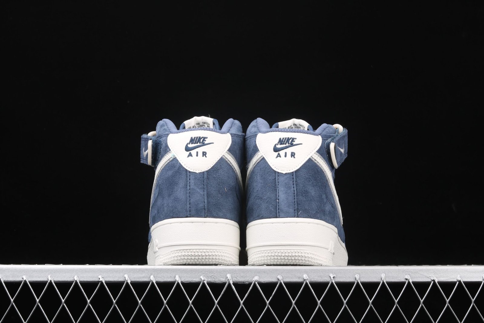 Zapatillas Air Force 1 ‘Mid 07 de Gamuza Zapatillas de Mujer Zapatillas Air Force 1 'Mid 07 de Gamuza