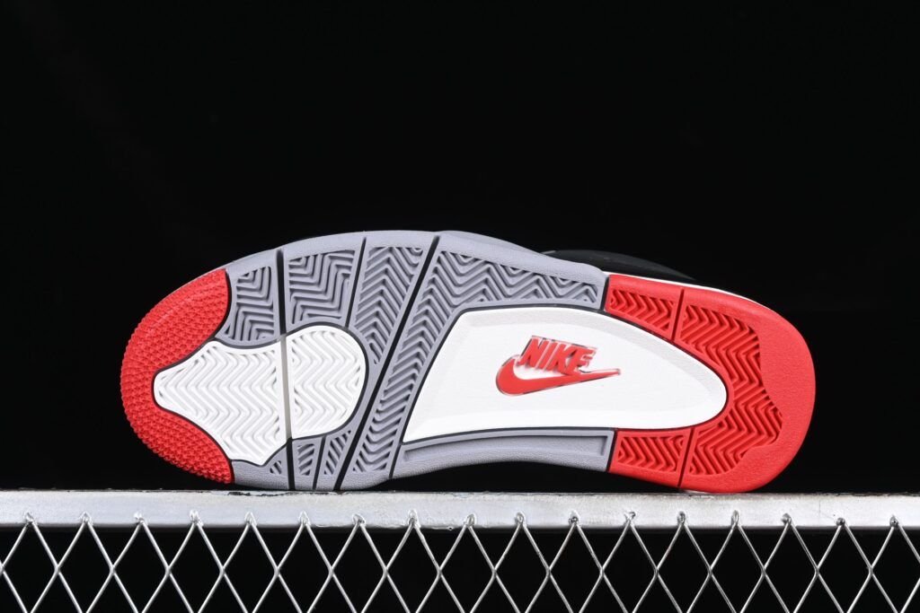 Air Jordan 4 Retro «Bred Reimagined Zapatillas de Hombres Air Jordan 4 Retro