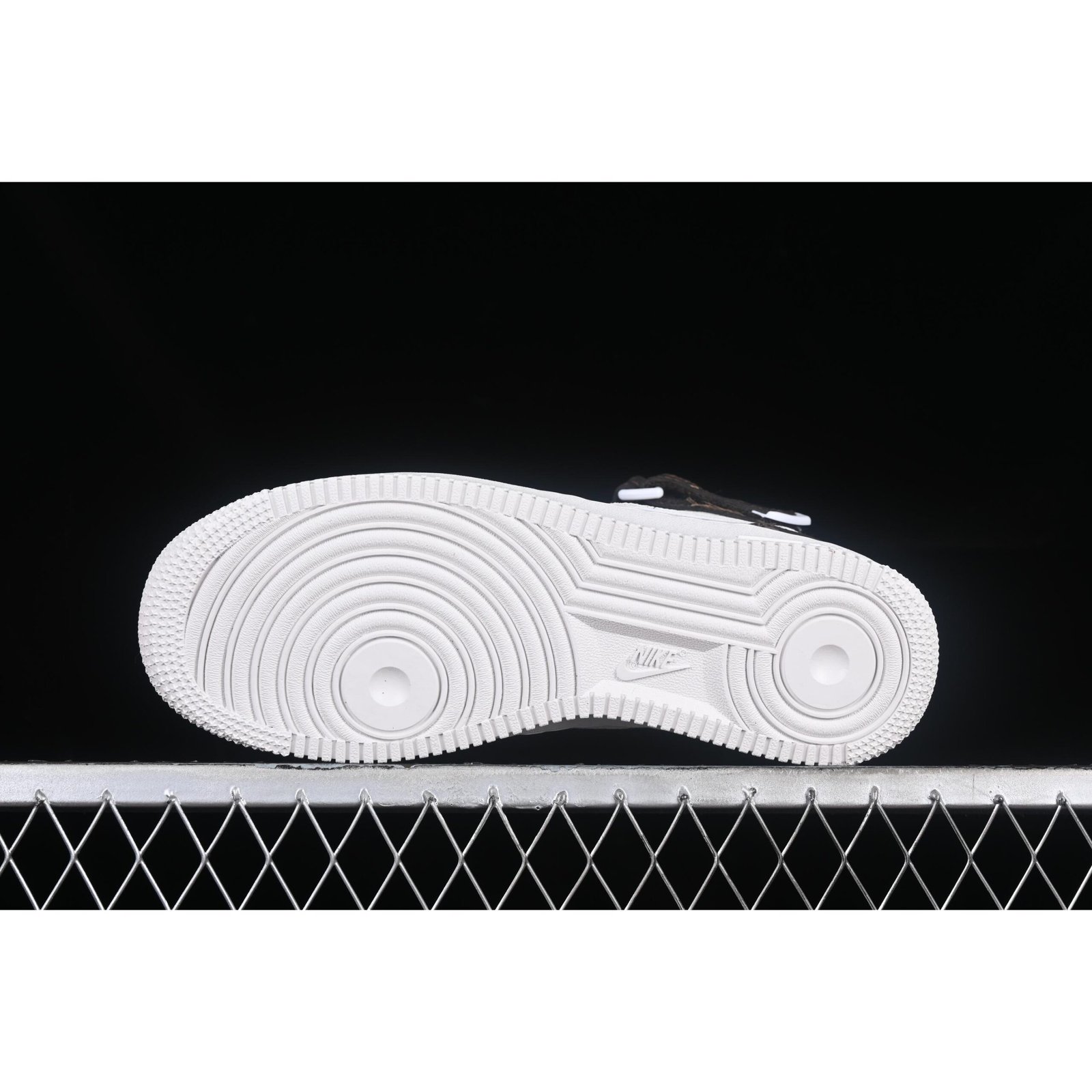 Nk Air Force 1’07 Mid LV Zapatillas de Mujer Nk Air Force 1'07 Mid LV Zapatillas de Mujer