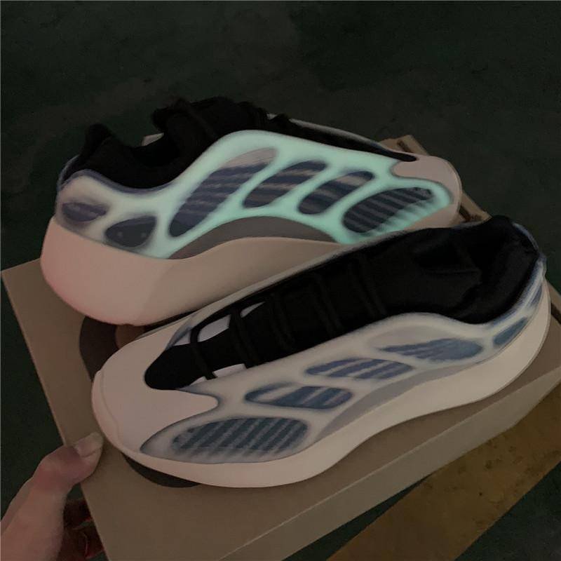 Zapatillas YEEZY 700 V3 Zapatillas de Hombres Zapatillas YEEZY 700 V3 Zapatillas de Hombres